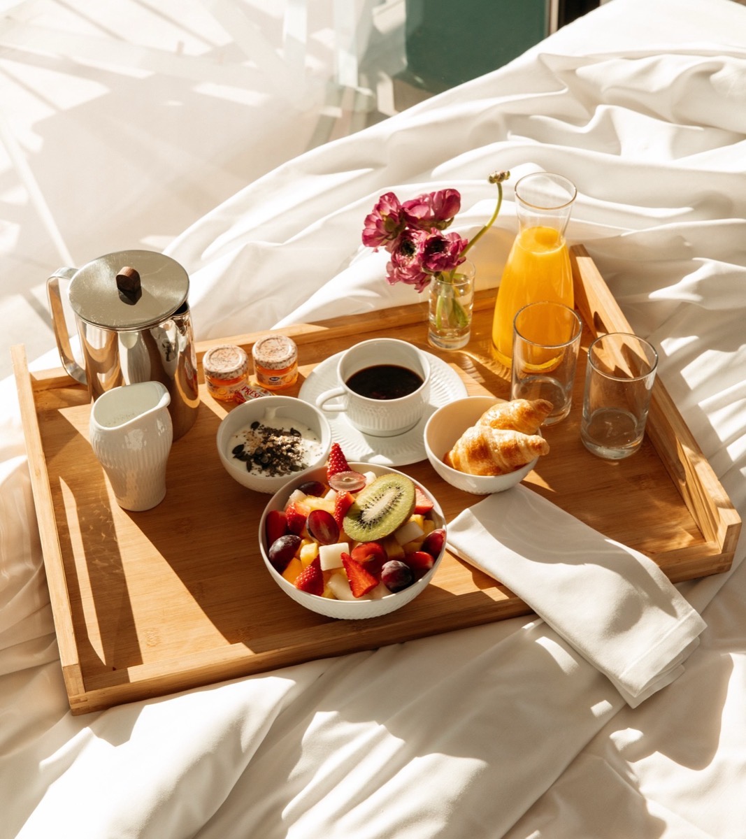 Desayuno en la habitación, Hotel Almirante